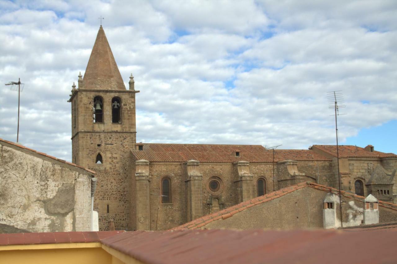Caesarina II Apartment Caceres Exterior photo